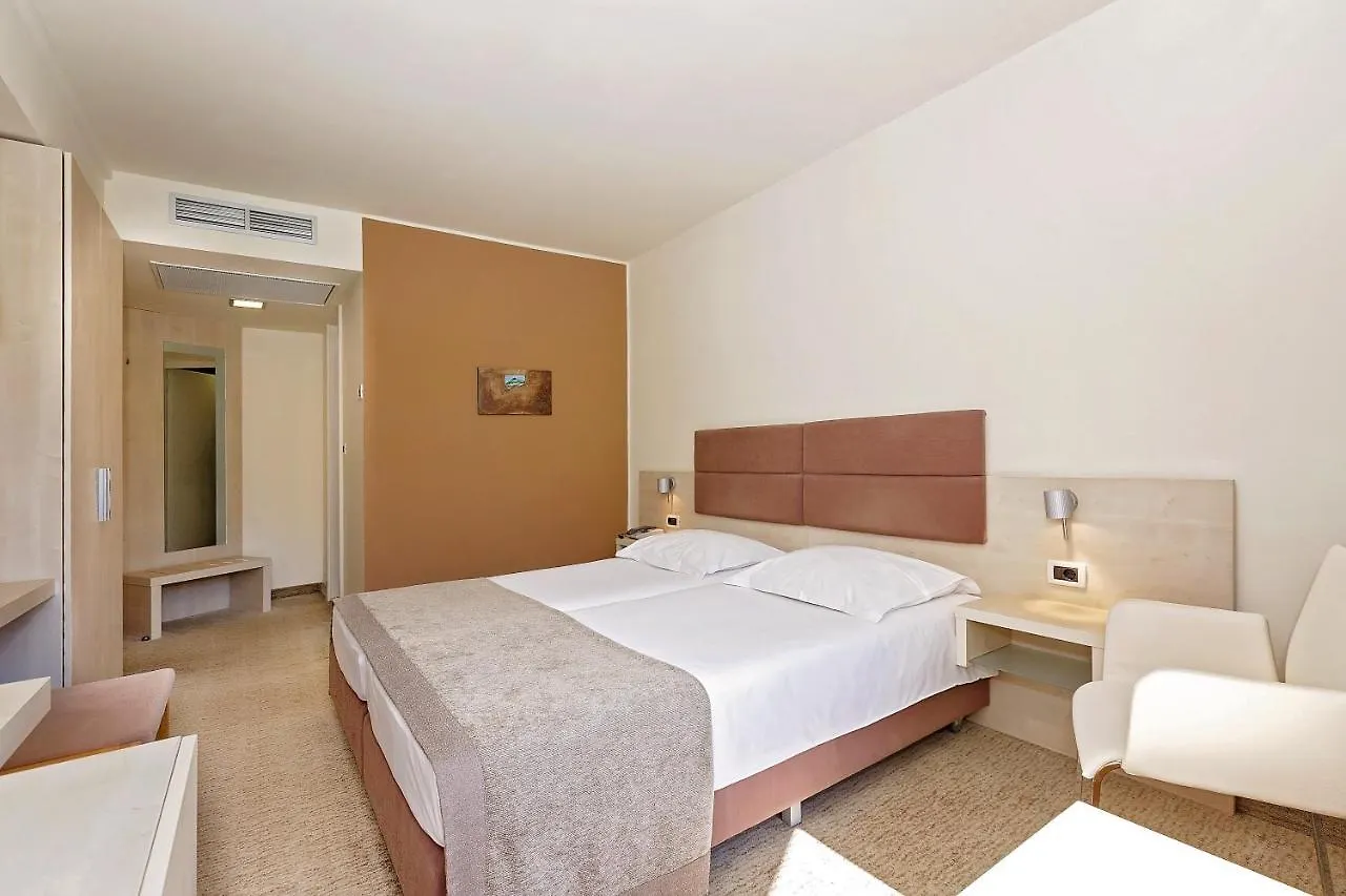 Hotel Mediteran Plava Laguna Poreč Kroatië